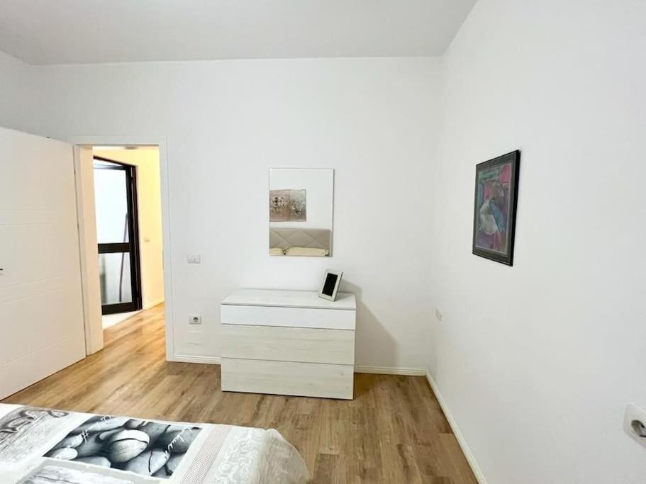 Family-friendly 2-br In Apartment