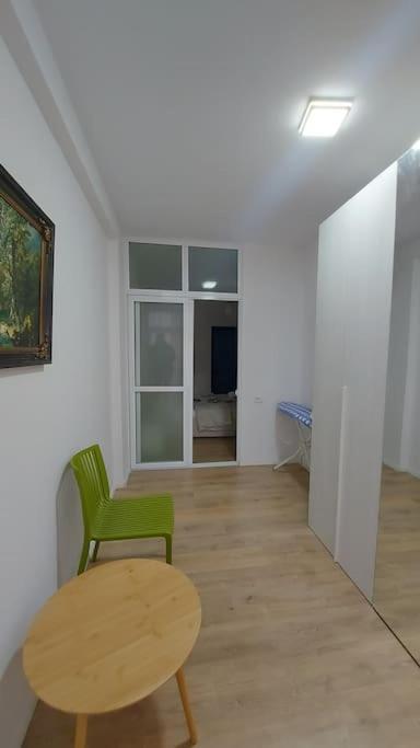 Family-friendly 2-br In *