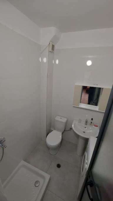 Family-friendly 2-br In * Tirana